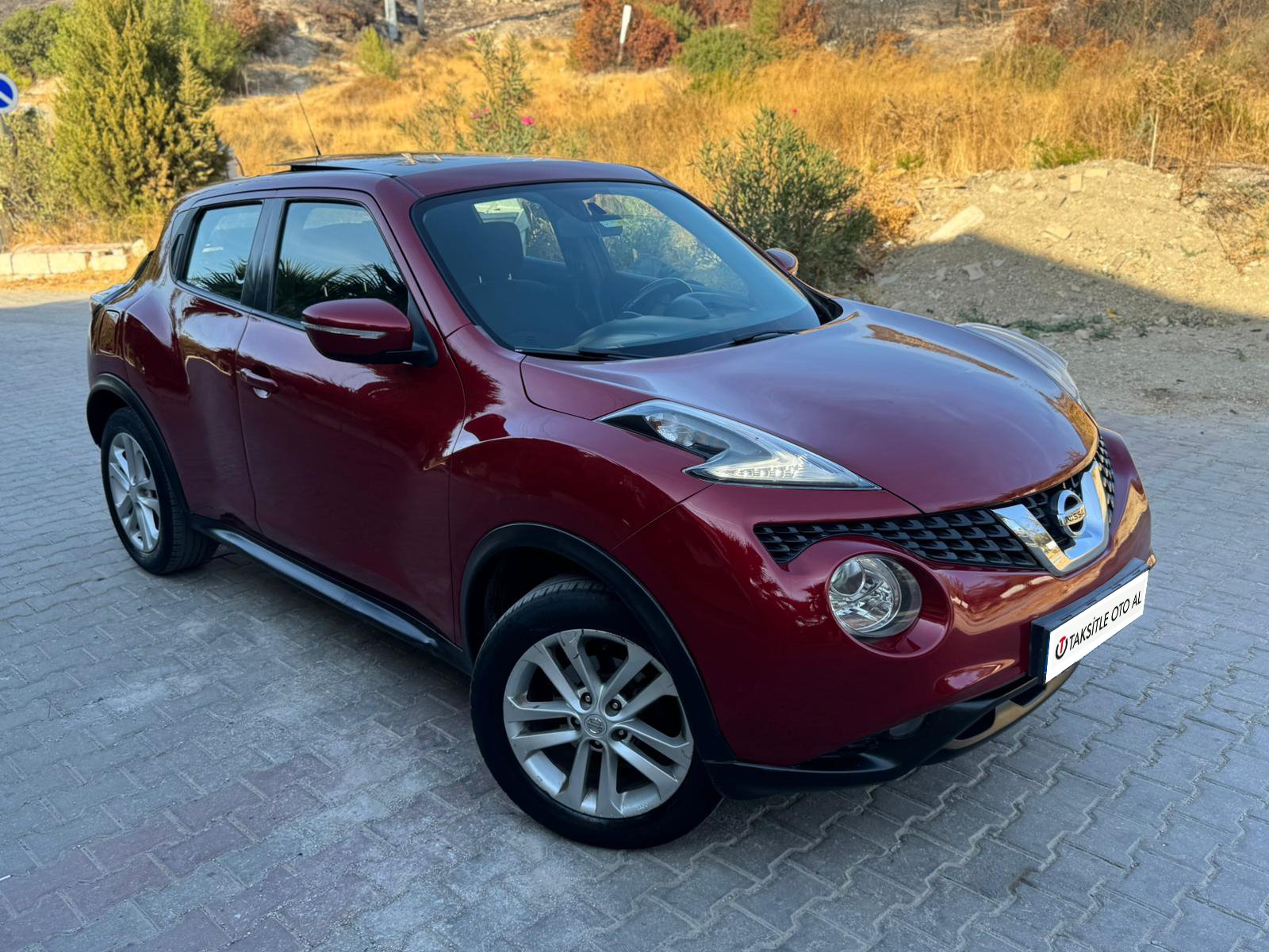 2017 Nissan juke  1.6 Skypack 